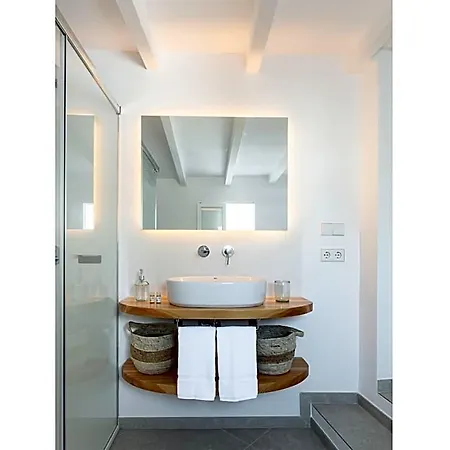 Hotel S'enclova Petit *